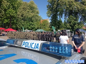 Lwóweccy policjanci na dniach otwartych szkoły w Lubomierzu!