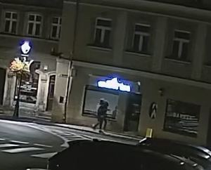 Rozpoznajesz te osoby? Zadzwoń!