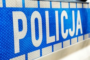 Nocna interwencja – policjanci pomogli seniorowi bezpiecznie wrócić do domu