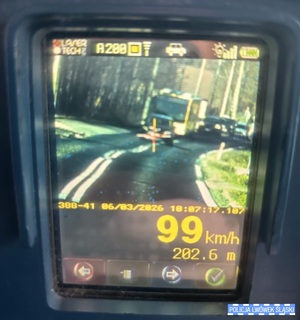 99 km/h w miejscu, gdzie obowiązuje 40. Kierowca stracił prawo jazdy
