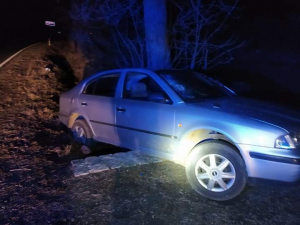 Uciekając przed policją stracił panowanie nad pojazdem